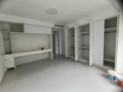 山川文苑 1楼142平 3室2卫 59.8万