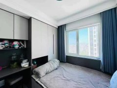 云星公园华府121平三室66.8万