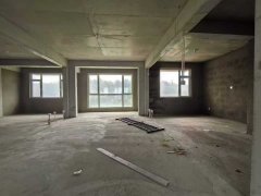 九龙新城多层电梯洋房二楼104平三室两卫39.8万