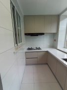 单山路贴地二楼86.6平三室32.8万 单山路贴地二楼86.6平三室32.8万