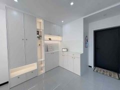 山能二期电梯十楼117平三室59.8万