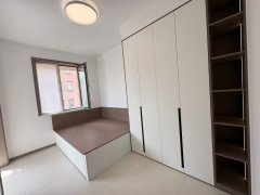 人和国际电梯八楼143平三室两卫69.8万 人和国际电梯八楼143平三室两卫69.8万