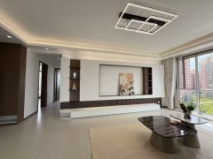 人和国际电梯八楼143平三室两卫69.8万 人和国际电梯八楼143平三室两卫69.8万