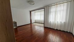 五龙街二楼110平三室28万 五龙街二楼110平三室28万