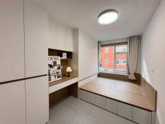 学子街一楼三室精装修120平37万