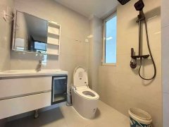 上海豪庭最南排电梯6楼110平三室两卫55.8万 上海豪庭最南排电梯6楼110平三室两卫55.8万