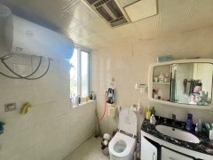 山川文苑电梯四楼92.5平两室39.8万 山川文苑电梯四楼92.5平两室39.8万