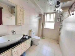 @42.8万，樱花时尚，错层，3室2卫，拎包！