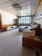 初家园好位置2000年混合结构三楼136.7平30平车库三室