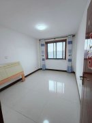 鼎园社区2015年框架楼顶楼110.36平三室两卫19.8万