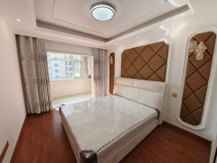 德红世纪华府5楼东边户122平三室两卫