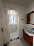 文山书香苑电梯小高层6楼西边户 127平三室两卫69.8万