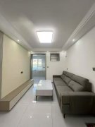 初家园街贴地2楼82.95平精装三室29.8万