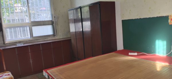 国贸大厦附近有民房两间出租