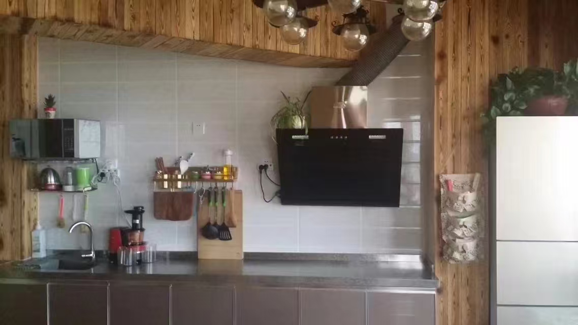 @1000/月，龙港外滩，12楼，西向