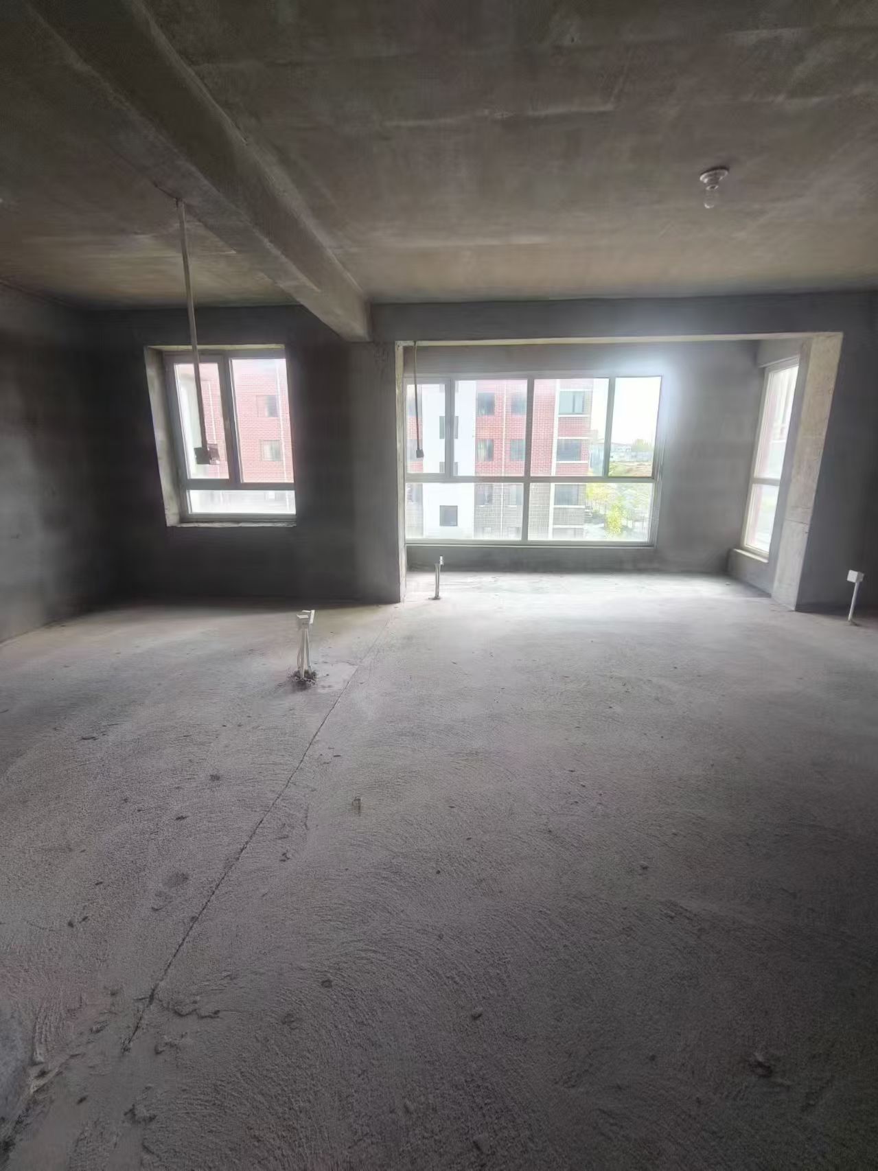 海泰二期三楼109平三室两卫44.8万 海泰二期三楼109平三室两卫44.8万