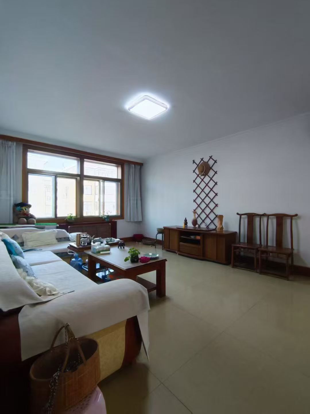 河南水产旁利民街浇筑楼三楼143.55平三室49.8万 河南水产旁利民街浇筑楼三楼143.55平三室49.8万