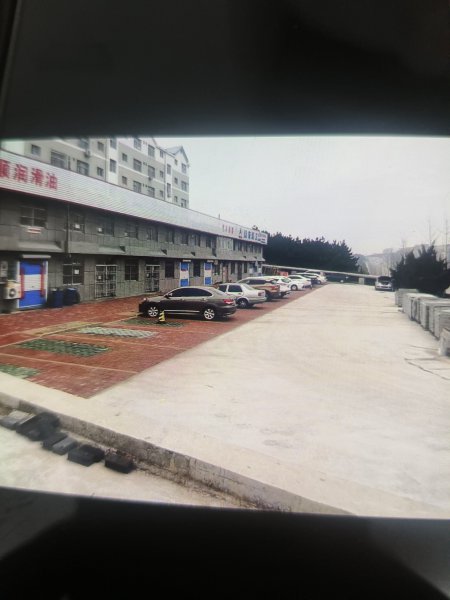 文登区309国道凤凰山红绿灯西300m两层门市房出租。路南，