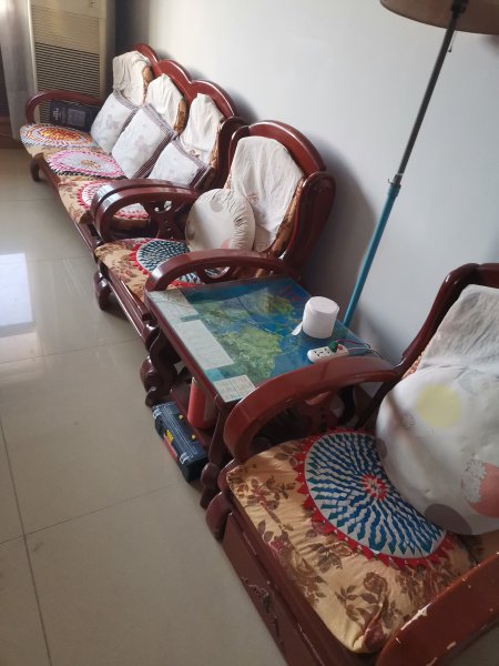 德贤街2号楼602室吉房出租