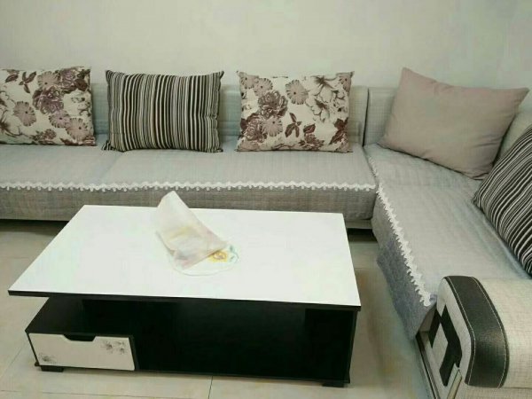 文登汽车站南小户型房屋招租