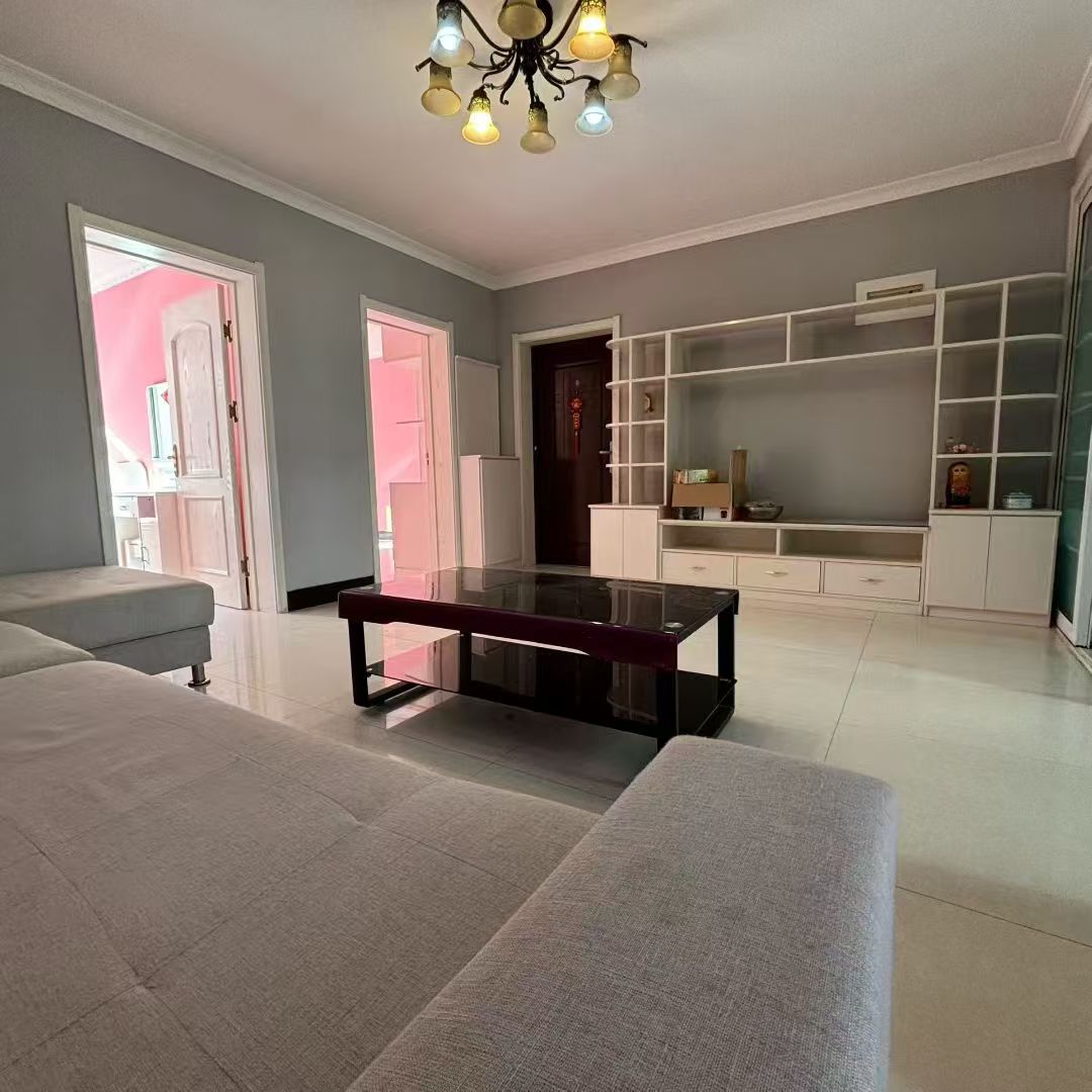 新罗小镇多层2楼76平三室精装修22.8万 新罗小镇多层2楼76平三室精装修22.8万