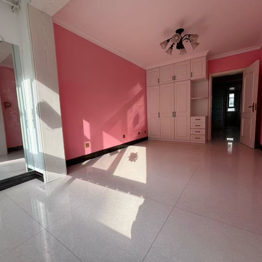 新罗小镇多层2楼76平三室精装修22.8万 新罗小镇多层2楼76平三室精装修22.8万