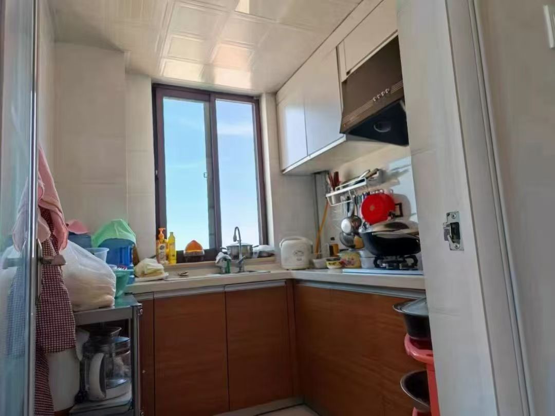 御景花园22楼56平民水民电月租1000元