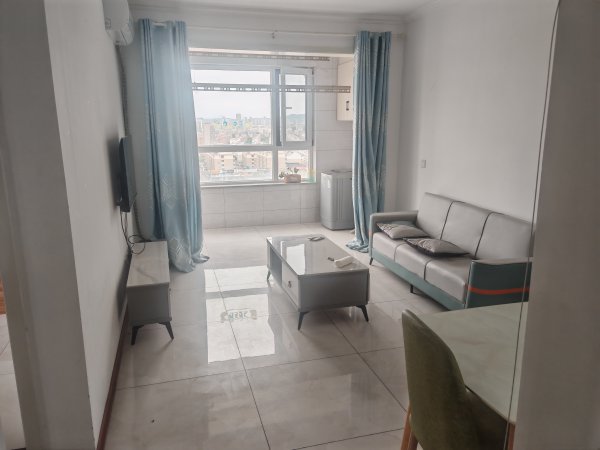 文山书香园70平房屋出租，带草房