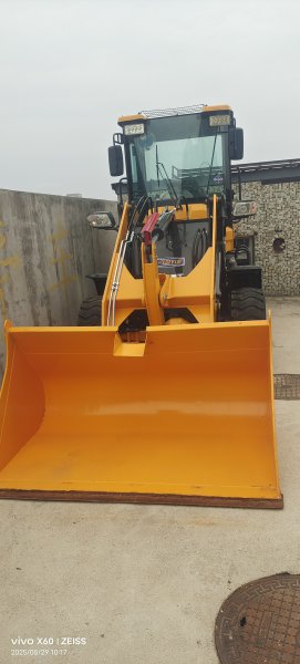 铲车出售，九成新高配