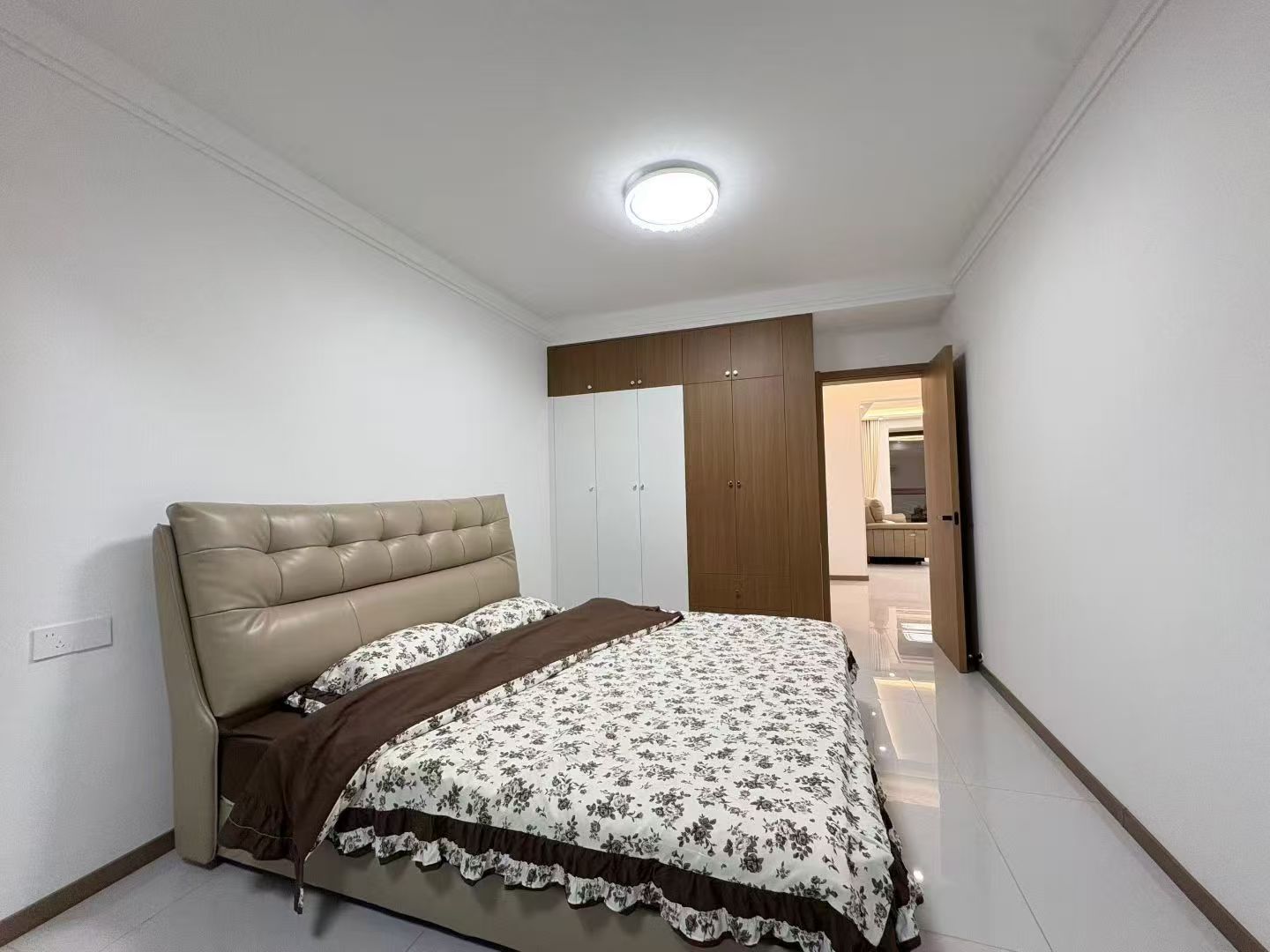 御景花园112.29平三室北向大平台53.8万 御景花园112.29平三室北向大平台53.8万