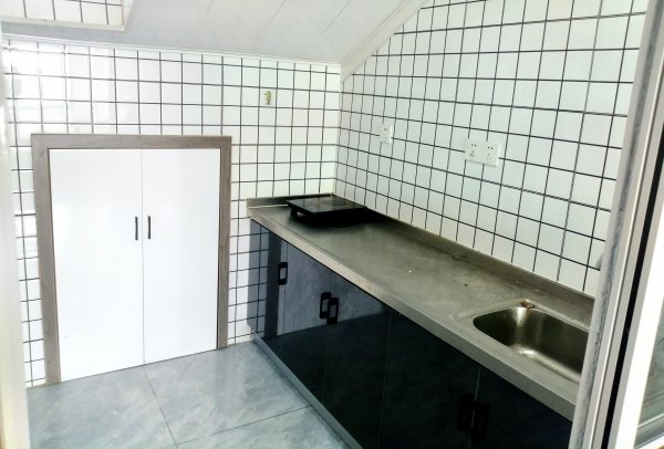 二中附近 精装修家电齐全拎包入住