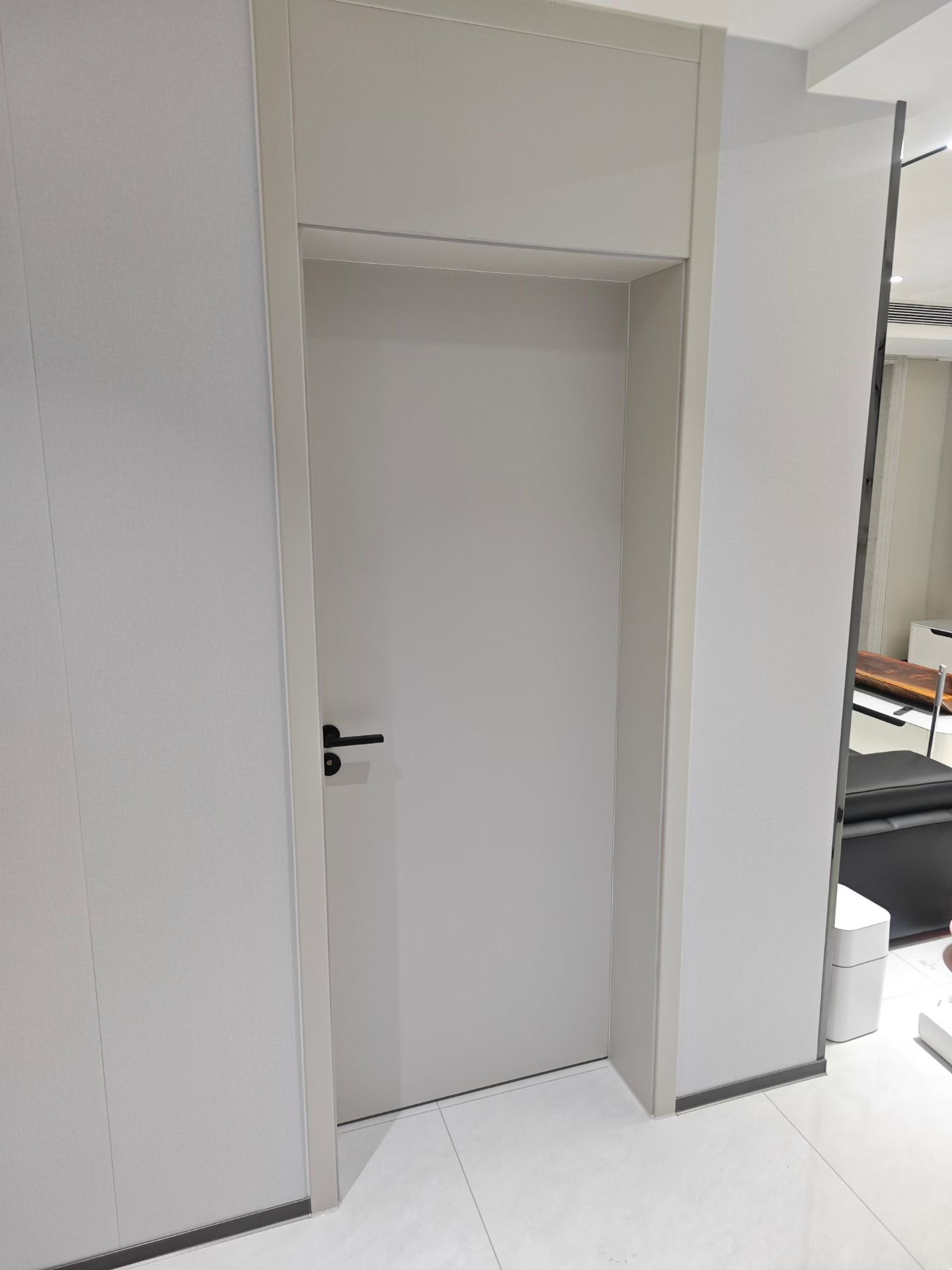 按装衣柜木门铝合金门推拉门卫生间平开门