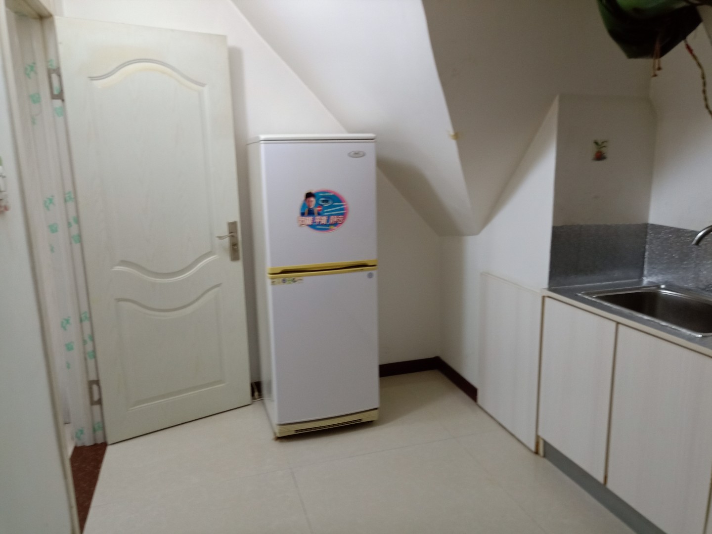 免费地暖精装阁楼