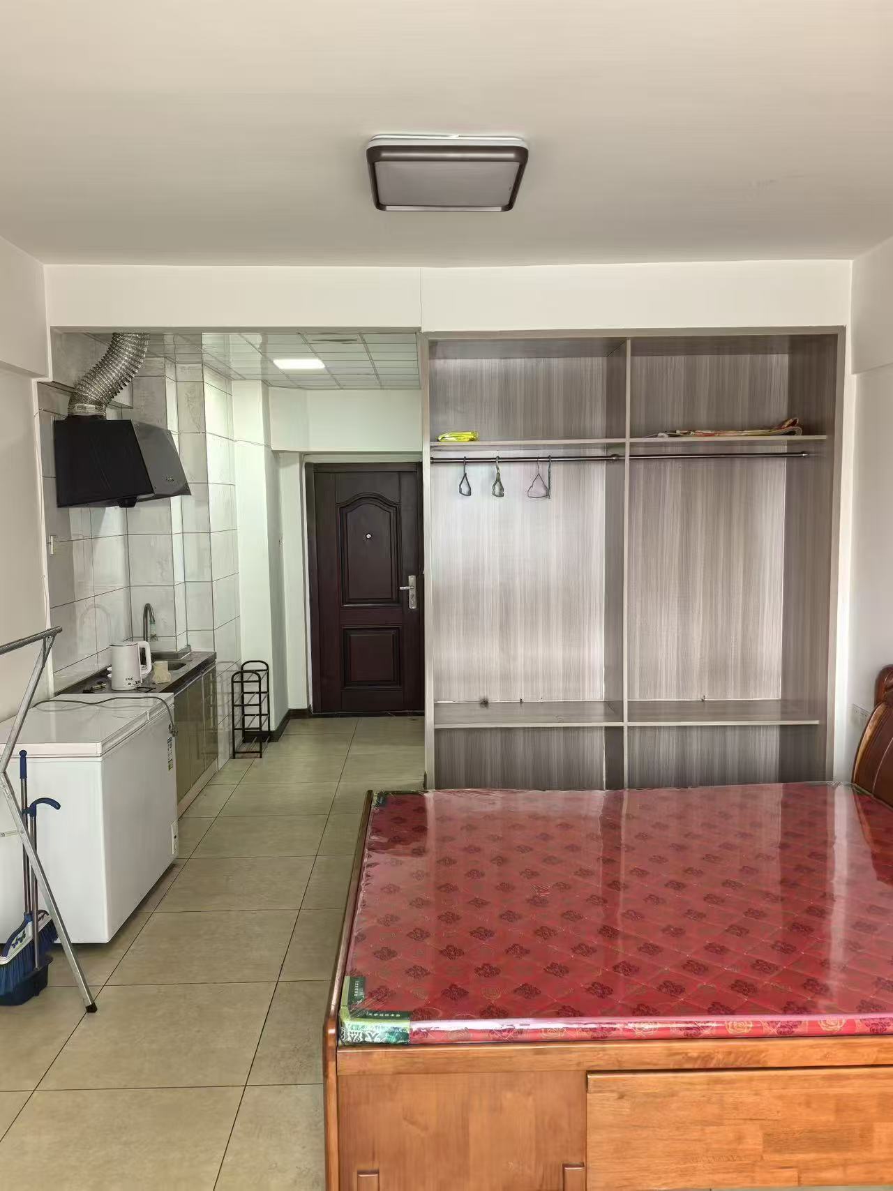 温州商厦公寓东北向视线好面积45.6平700元/月