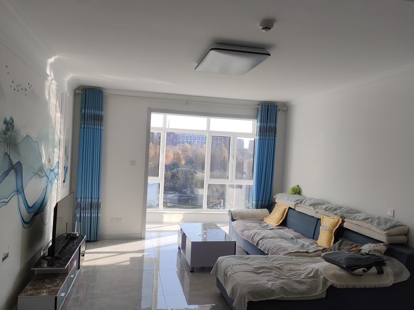 @1100/月，东城区福慧花园，精装小住!