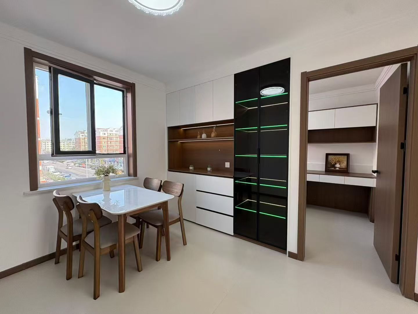 精装阳光一期电梯洋房住人三楼东边户三室123.93平59.8 精装阳光一期电梯洋房住人三楼东边户三室123.93平59.8