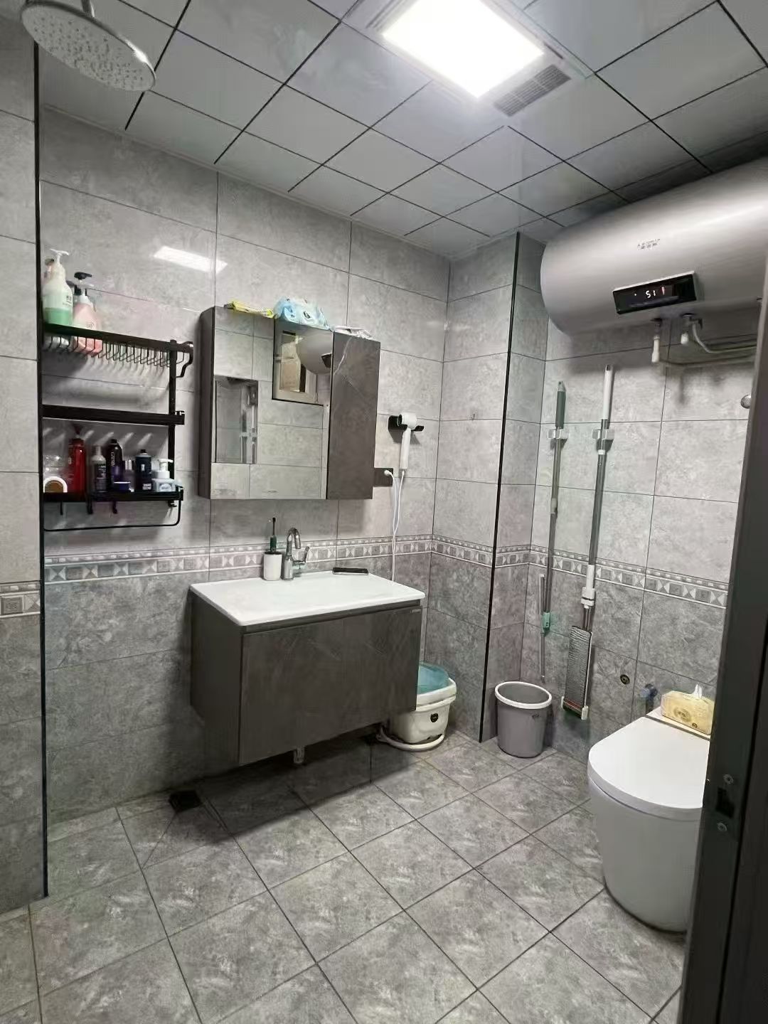 @捡漏房!文山书香苑电梯6楼精装户型方正! @捡漏房!文山书香苑电梯6楼精装户型方正!