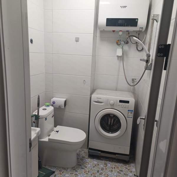 康业现代城公寓出租（自家）