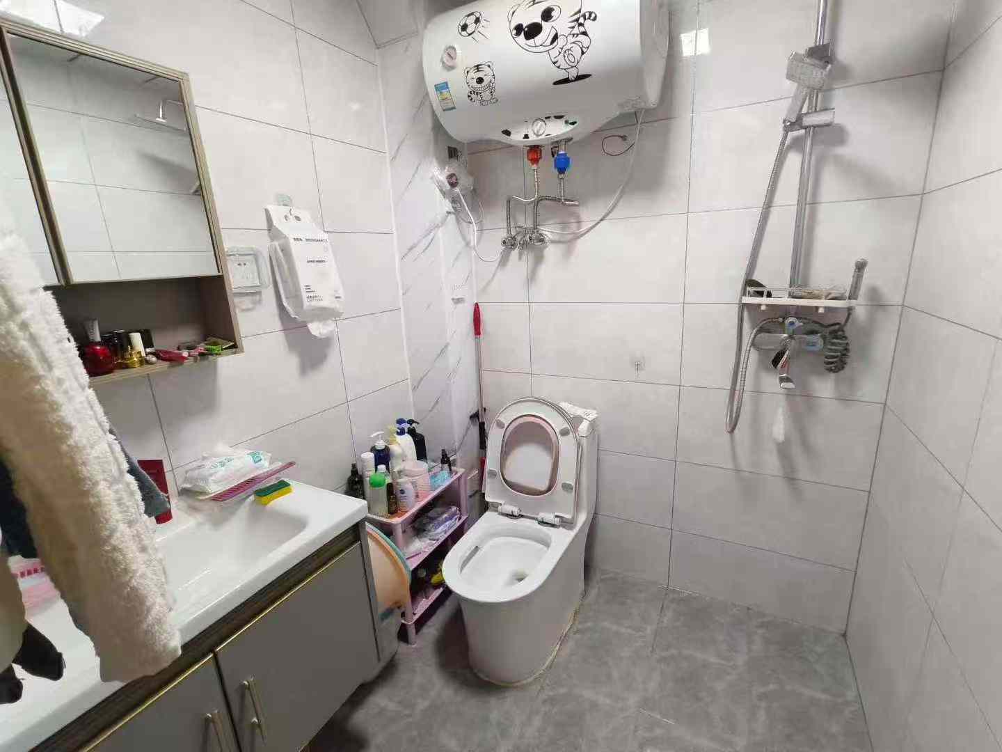 @18.8万,香水小区,浇筑楼,3楼 @18.8万,香水小区,浇筑楼,3楼