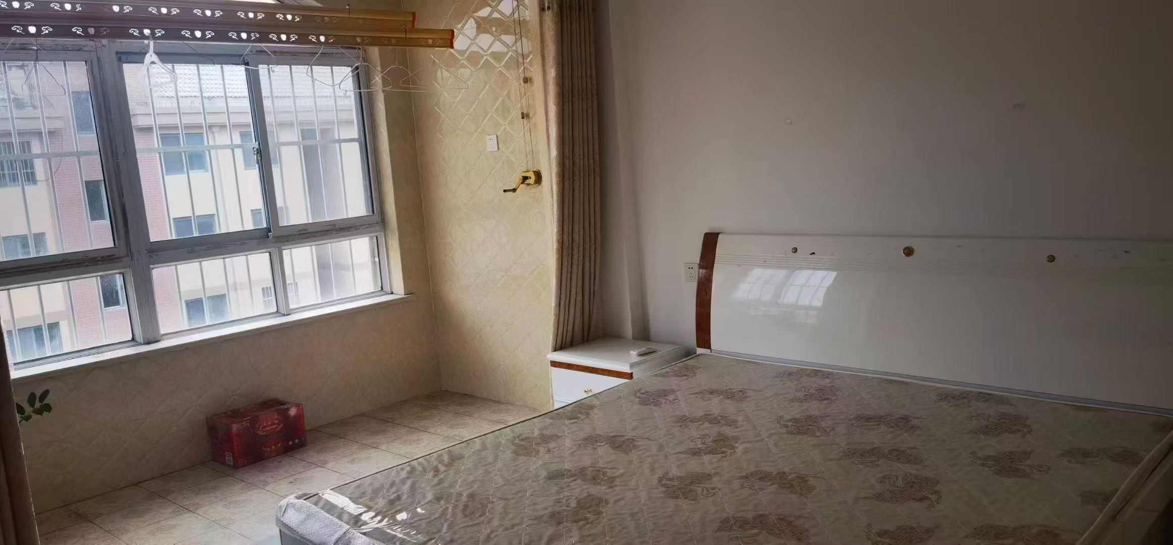 【出租】文登天福小学河景东城三期三室拎包入住1000元/月