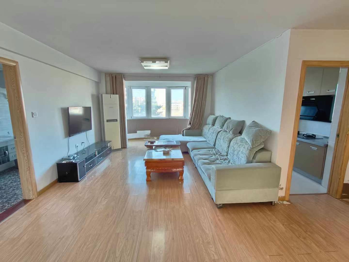 @1000/月，龙泽苑1楼，2室