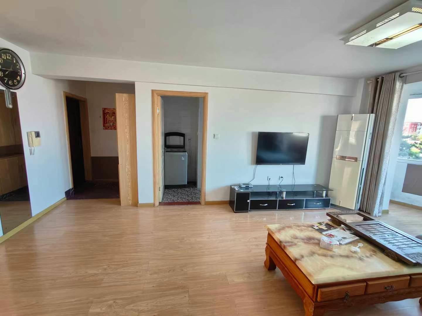 @1000/月，龙泽苑1楼，2室