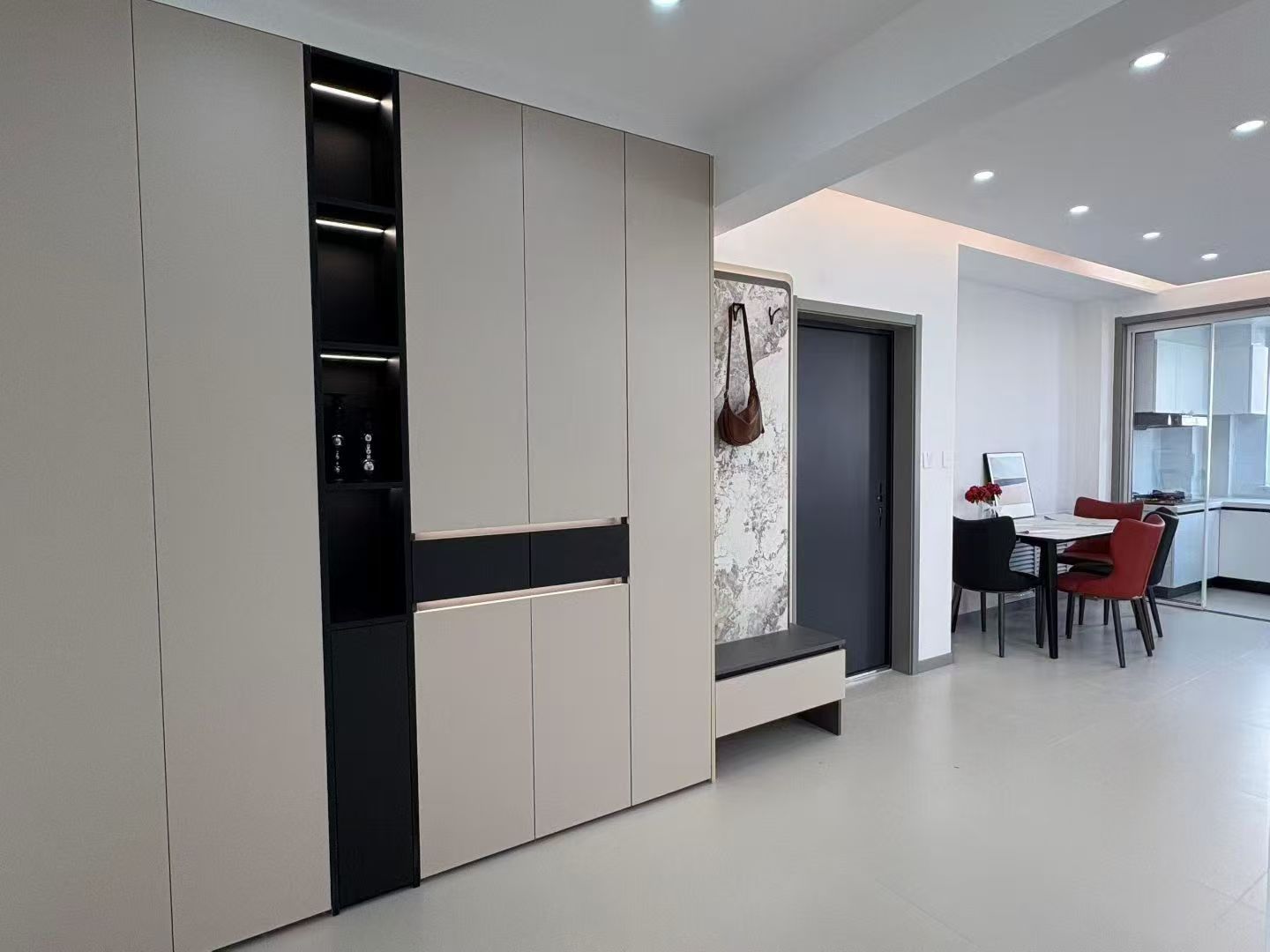 海泰庄园电梯好楼层112.56平送草房简约风三室57.8万 海泰庄园电梯好楼层112.56平送草房简约风三室57.8万