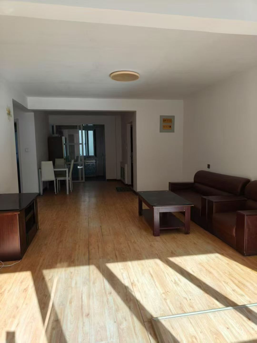 @1200/月，海泰庄园，一楼带院!