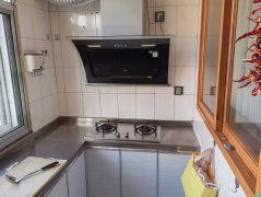 爬山街住人2楼两室500元家具家电齐全