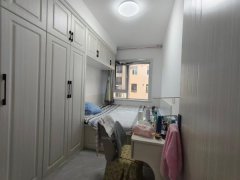 大众完小门口一楼18万