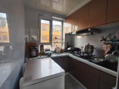 大众完小门口一楼18万