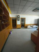 初家园2000年混合结构三楼136.7平三室带30平车库34