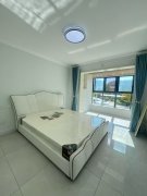 悦欣鼎园1楼94.6平精装两室32.8万