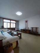 河南水产旁利民街浇筑楼三楼143.55平三室49.8万 河南水产旁利民街浇筑楼三楼143.55平三室49.8万